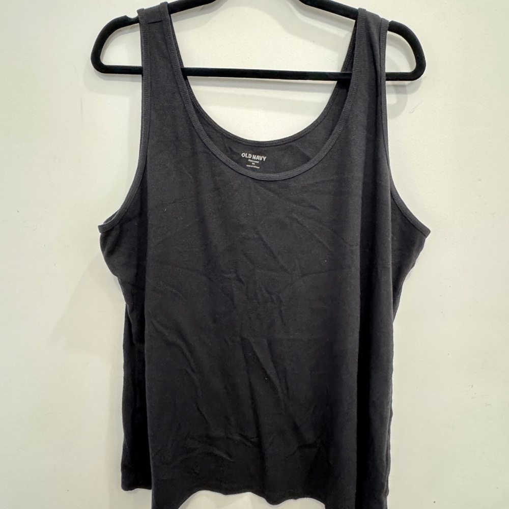 Old Navy Plus Size 3X Black Tank Top — Basic, Comfy, Priced to Sell